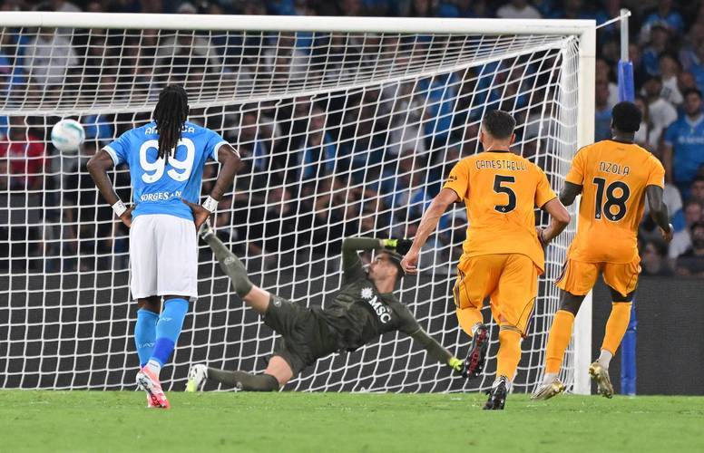 意甲前瞻：比萨主场迎战佛罗伦萨，中下游保级队韧性防守与中上游冲欧劲旅的攻势较量